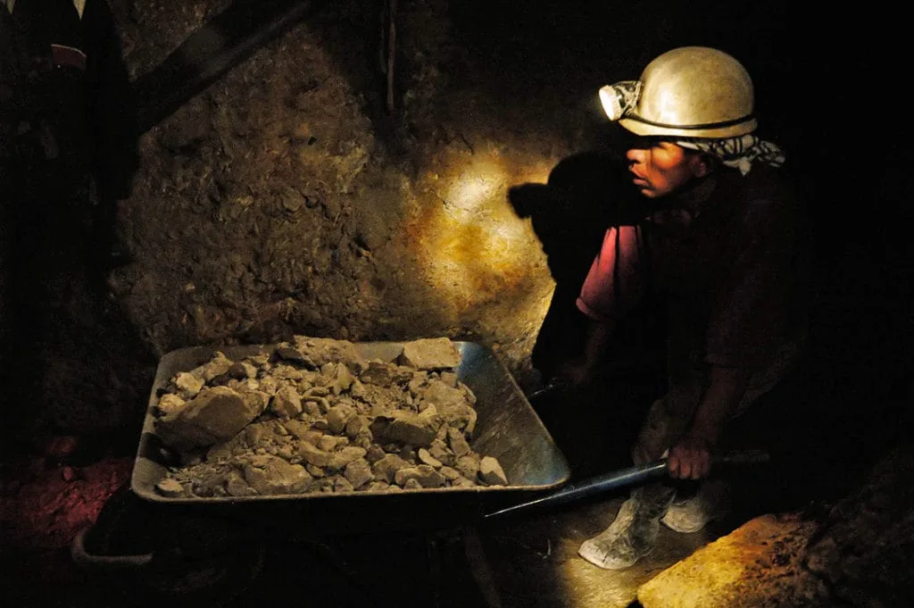 placeholder Illustration accompanying What are the top PPE’s for mining workers?