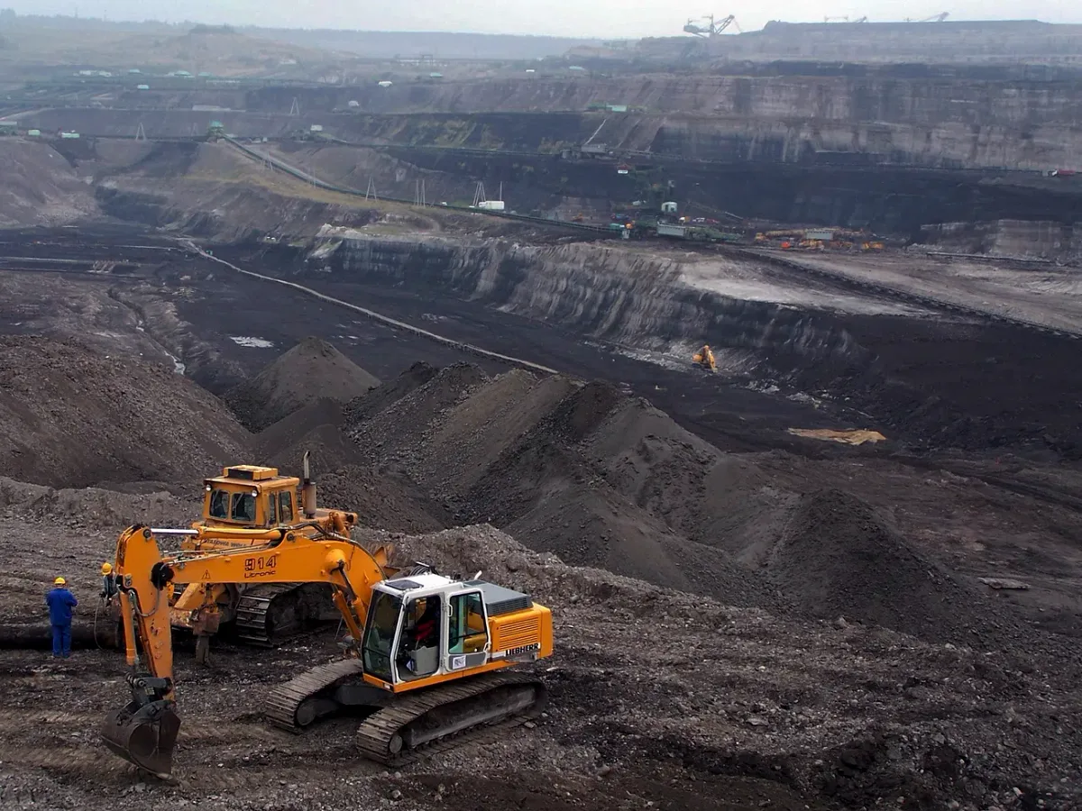 placeholder Illustration accompanying What are the top PPE’s for mining workers?