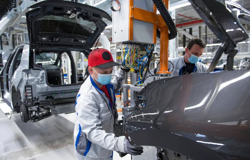 placeholder Illustration accompanying What’s it like to work at an assembly line factory?